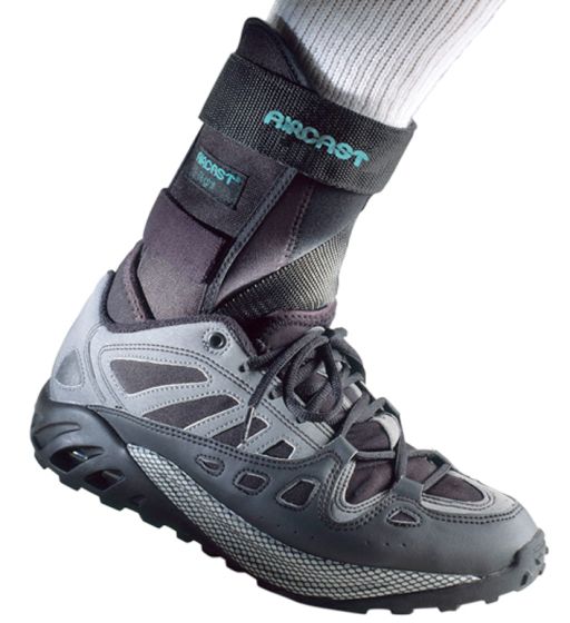 Load image into Gallery viewer, Aircast Airsport Ankle Brace
