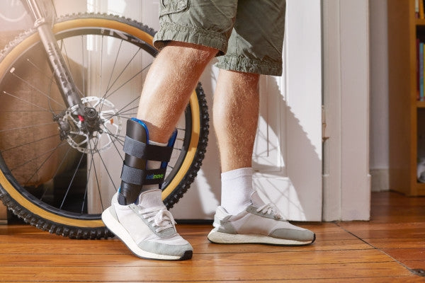 Load image into Gallery viewer, Actimove Professional Line TaloCast AirGel Ankle Brace