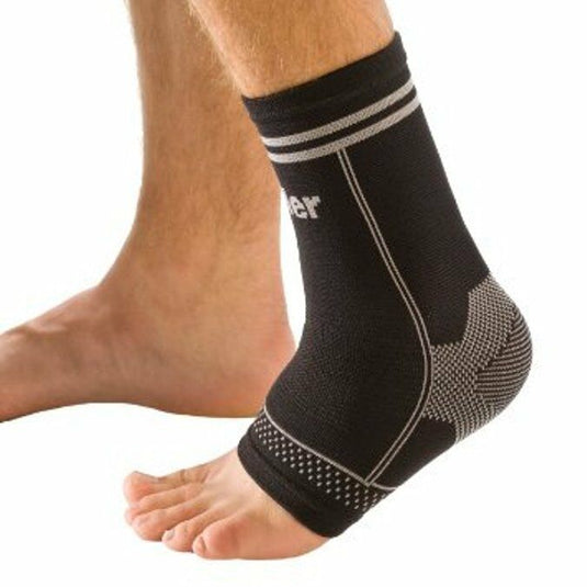 Mueller Sport Care 4-way Stretch Ankle Support Moderate Support Level