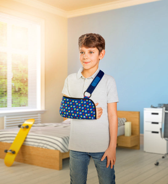 Load image into Gallery viewer, Actimove Mitella, Arm Sling Pediatric (10-1/2″ – 13-1/2″)