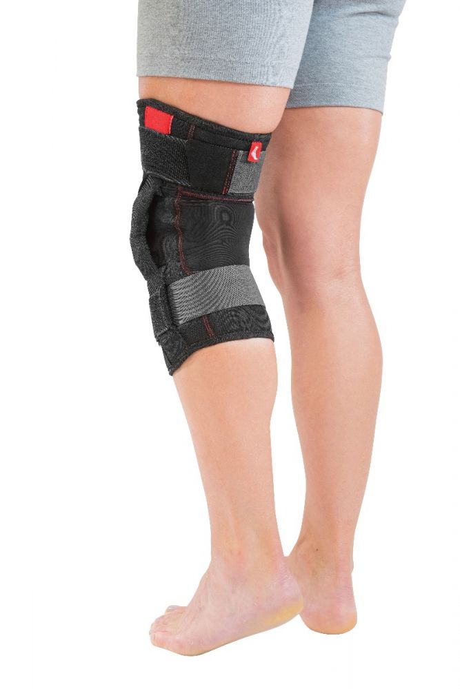 Load image into Gallery viewer, Mueller Hinged Knee Brace, Black