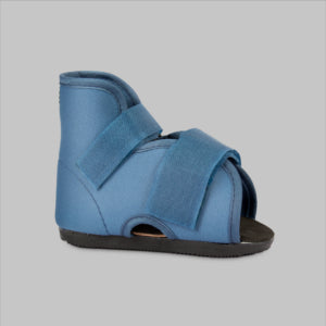 Load image into Gallery viewer, Darco Pediatric SlimLine Cast Boot