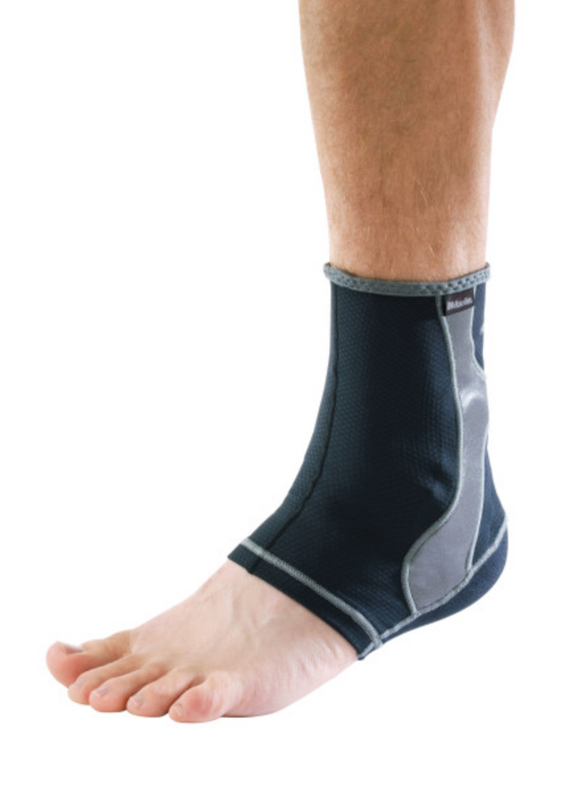 Load image into Gallery viewer, Mueller Sports Medicine Hg80 Ankle Support, Black