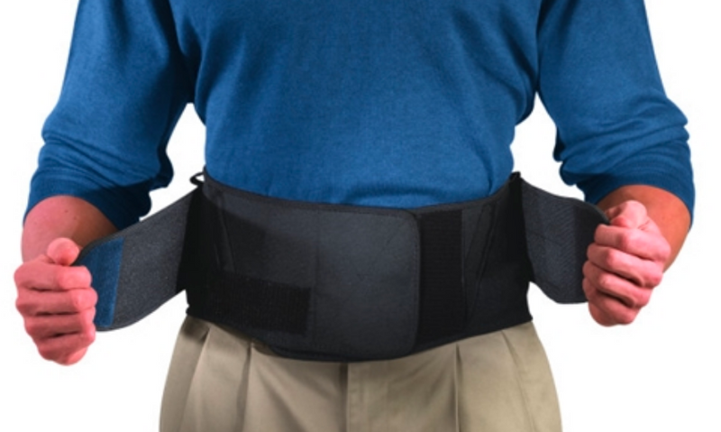 Load image into Gallery viewer, Mueller Lumbar Back Brace W/Removable Pad Black