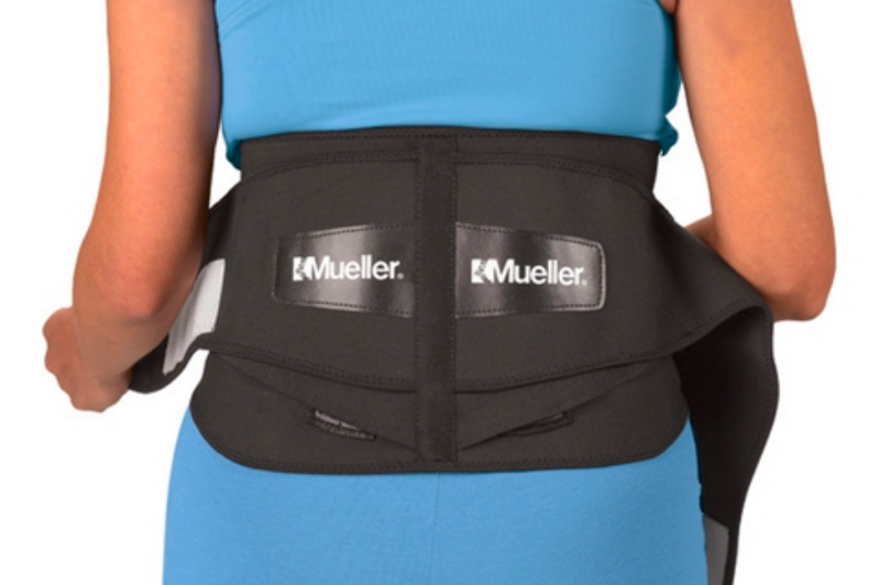 Load image into Gallery viewer, Mueller Lumbar Back Brace W/Removable Pad Black