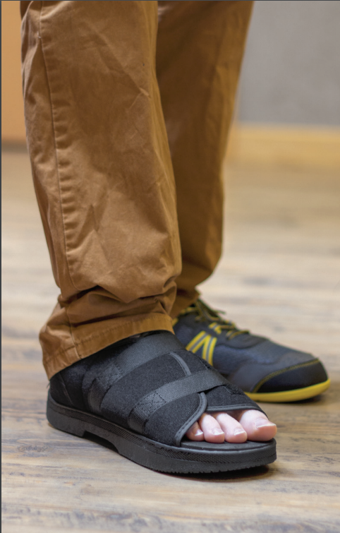 Load image into Gallery viewer, Darco Softie Shoe, Men's or Women's