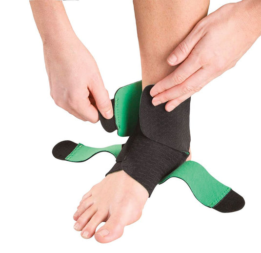 Mueller Adjustable Ankle Support Green Line