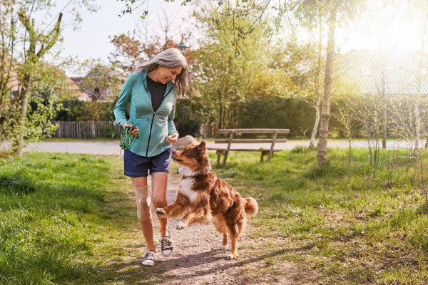 Load image into Gallery viewer, Actimove Knee Support Closed Patella, 2 Stays