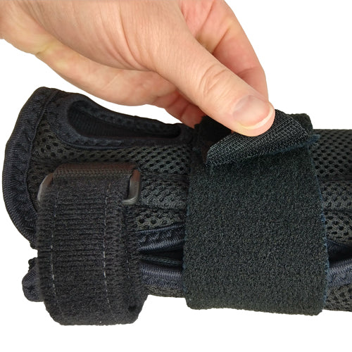 Load image into Gallery viewer, Blue Jay Deluxe Wrist Brace for Carpal Tunnel
