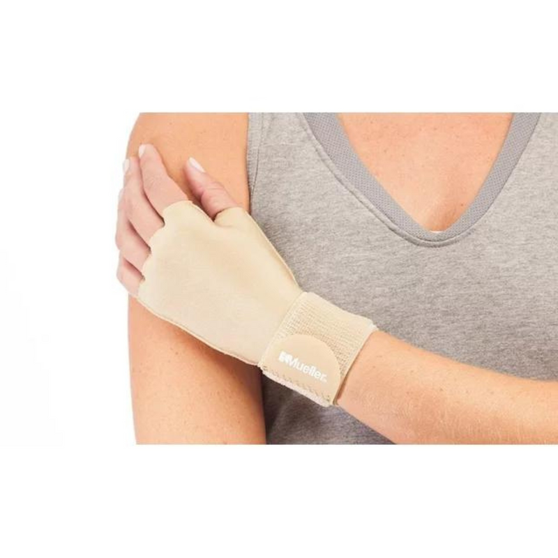 Load image into Gallery viewer, Mueller Compression &amp; Support Glove, Single
