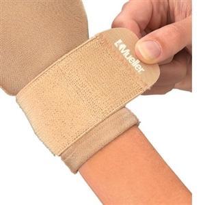 Load image into Gallery viewer, Mueller Compression &amp; Support Glove, Single
