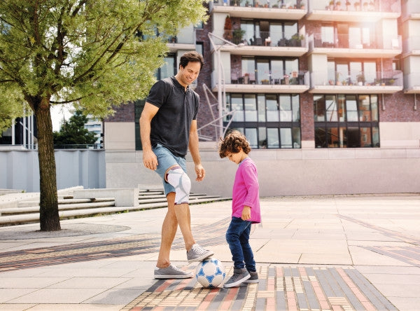 Load image into Gallery viewer, Actimove® GenuMotion Knee Support
